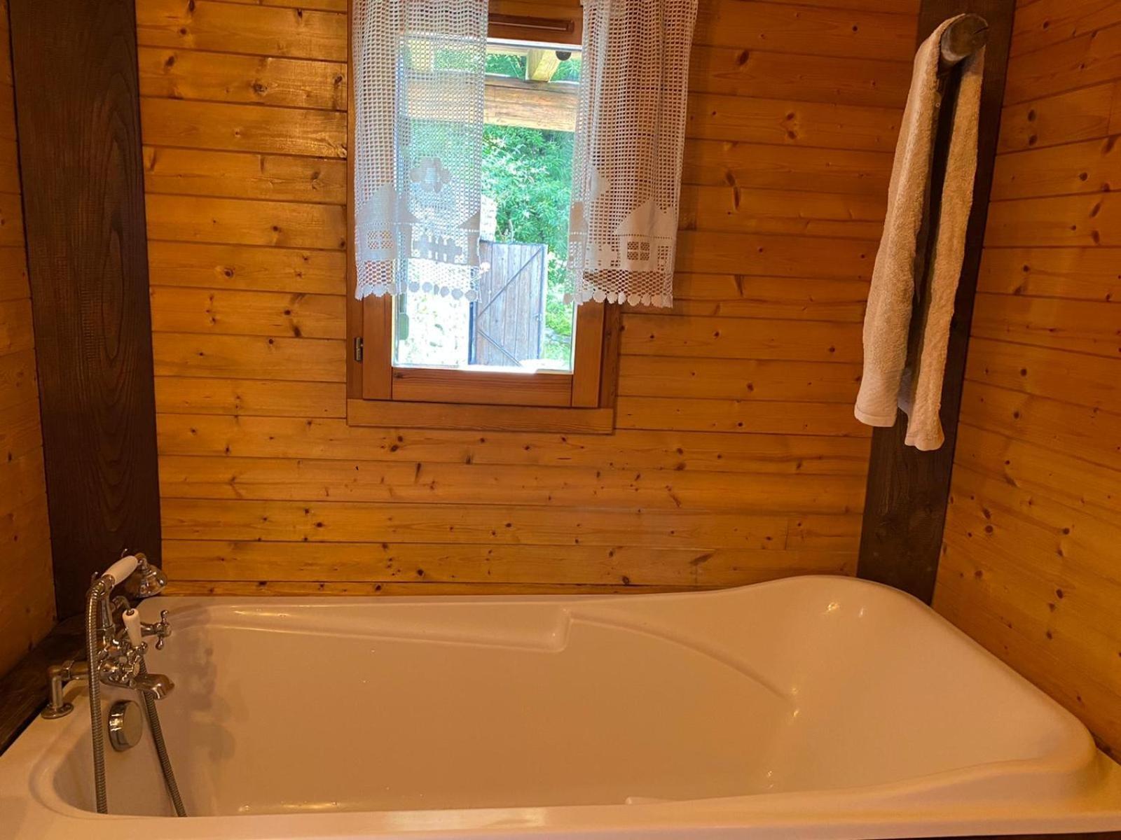 Le Petit Chalet Des Greys Meillerie Ruang foto
